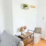 Apartamento 1 *